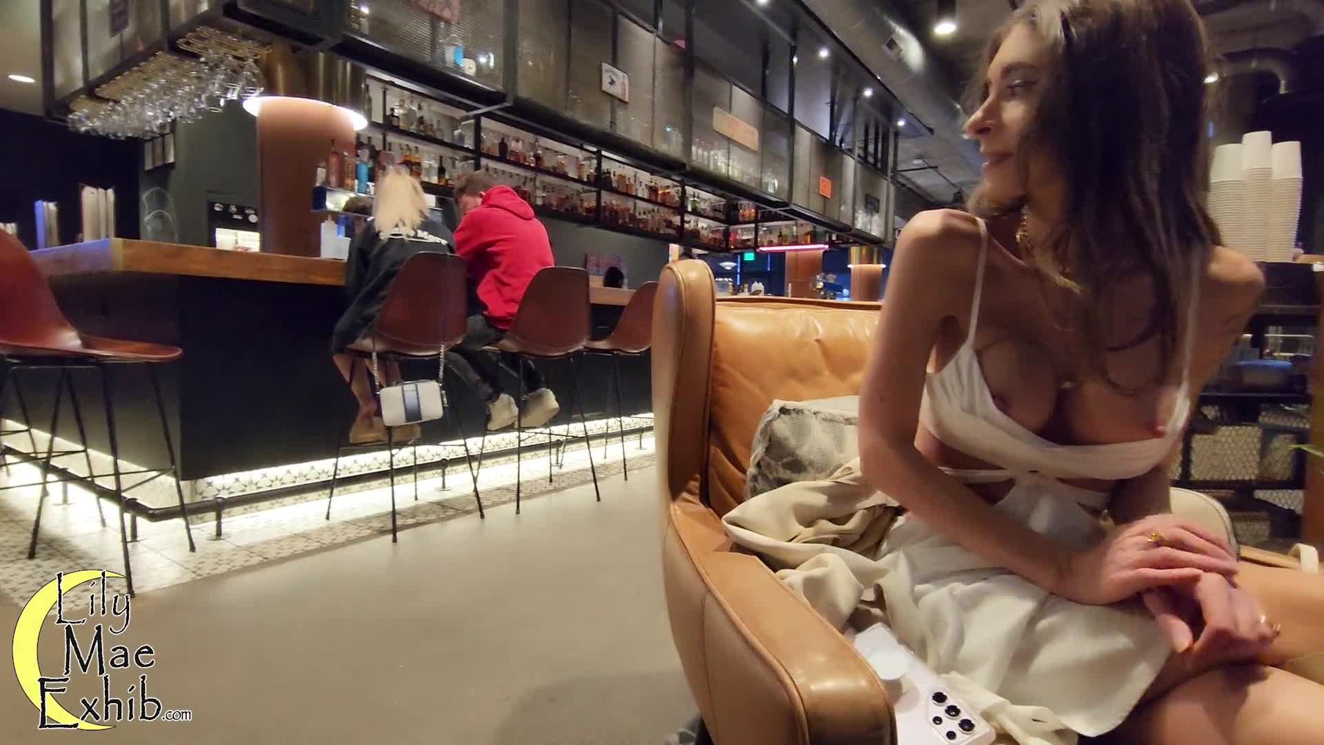 Ларисаның ренжігенін қараңыз